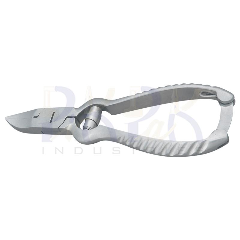 Cuticle Nippers & Cutters
